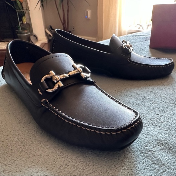 Salvatore Ferragamo Women’s Black Leather Driver / Loafers / Moccasins - Picture 2 of 6